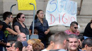 Continúa la reunión entre el Gobierno provincial y los representantes de la Policía para tratar de destrabar el conflicto
