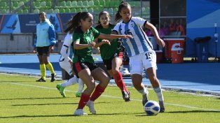 Errores defensivos. El seleccionado argentino pagó caro las desatenciones de la última línea y cayó ante el conjunto azteca.&nbsp;
