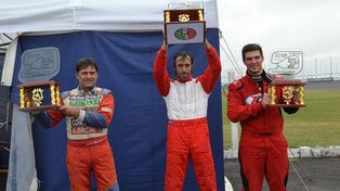 Podio del Turismo Pista 1600: Gabriel Massei (2º), Sergio Dezzutto (1º) y Brian Dodera (3º)&nbsp;
