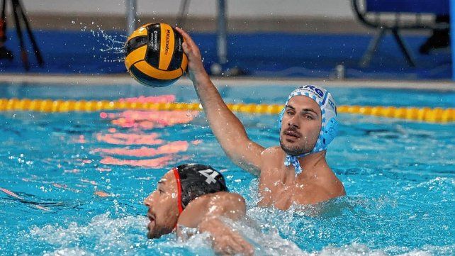 La Selección Argentina de waterpolo masculina y femenina avanzaron a cuartos de final en Santiago de Chile.