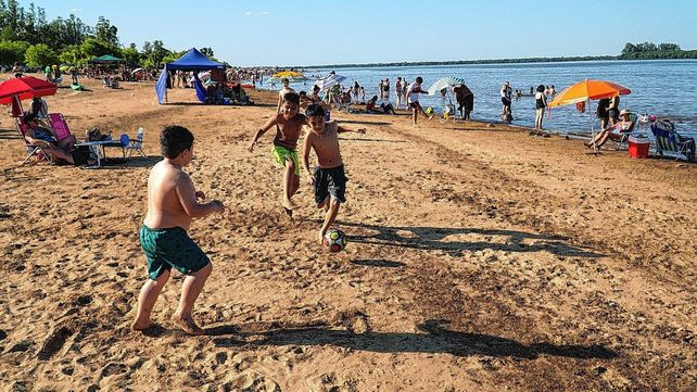 Colón inició la temporada de playas con 100% de ocupación