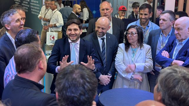 El gobernador Maximiliano Pullaro aseguró que Santa Fe puede ser un socio estratégico en el desarrollo de Vaca Muerta.&nbsp;