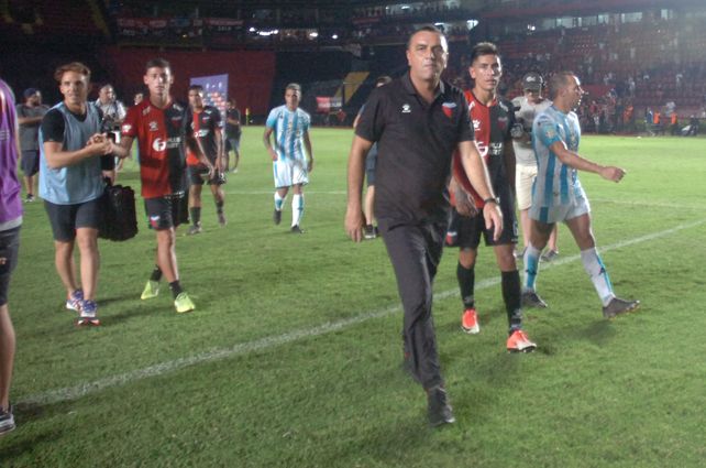 Los partidos que le restan a Colón y a sus competidores por mantener la categoría