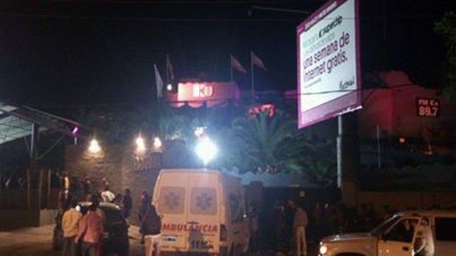 La joven fue intervenida quirúrjicamente por una fractura expuesta de cráneo.