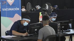 Este viernes hay 2.190 turnos para vacunar en la ciudad