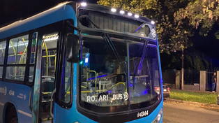 Un detenido por apedrear un colectivo en Villa Gobernador Gálvez