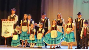 Con entrada libre y gratuita, se celebrará una noche de Gala en Homenaje al Inmigrante el viernes 5 de septiembre a las 20 en el Teatro 3 de Febrero.