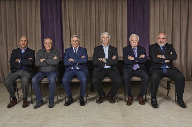 Presidentes. Porfirio Carreras, Luis Castillo, Marcelo Rodríguez, Gabriel Travaglini, Emilio Perasso y el rosarino Carlos Araujo.