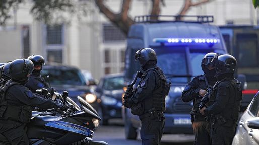Trasladaron a Tribunales a los detenidos por el atentado a Cristina