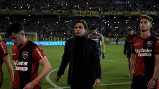 El DT de Newells Javier Sanguinetti cuestionó el arbitraje y además aseguró que la derrota fue injusta.
