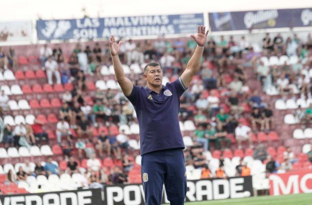 Jorge Almirón considera que todavía el calendario no afecta a Central. Cuando inicie la Libertadores otra será la historia.
