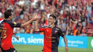 Colón pretende estirar su gran momento ante Rosario Central
