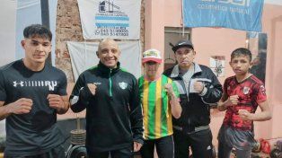 José Suárez, Fabricio Pistrilli, Soledad Rodríguez, César Jaime y Marcos Jaime. Boxeadores, técnicos y promotores del espectáculo en el Club San Agustín.
