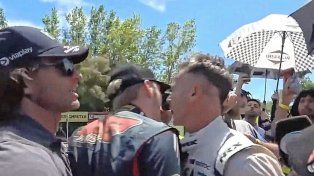 Dos pilotos casi se van a las manos tras una discusión por un choque.