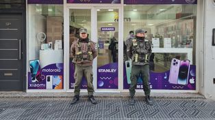 Uno de los locales allanados en los que se secuestró mercadería ingresada de contrabando.