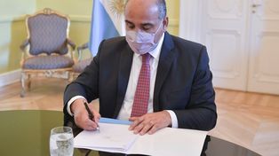 El gobierno define el uso libre del barbijo en espacios abiertos y otras flexibilizaciones