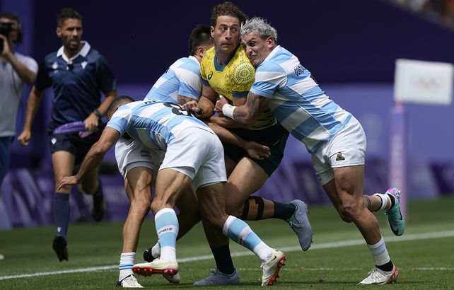 En los Juegos Olímpicos de París, Los Pumas continúan su sueño de una medalla en rugby seven. (Foto AP/Tsvangirayi Mukwazhi)