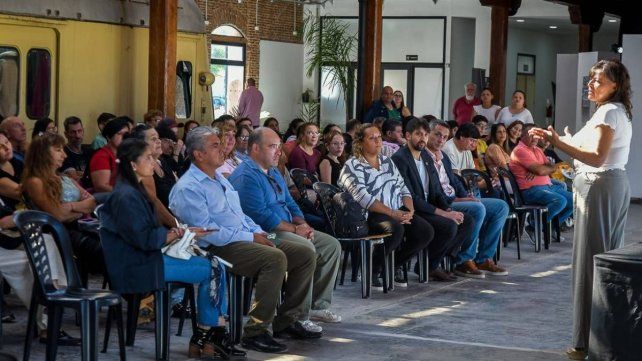 Paranaenses se vuelcan a estudiar oficios para pelearle a la crisis económica