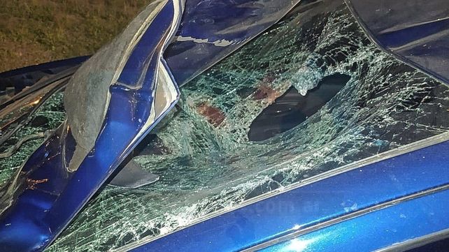 Murió un hombre que fue embestido por un auto en el Acceso Norte
