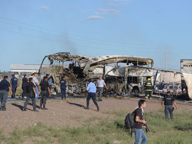 Impresionante registro fotográfico del accidente que se cobró 17 vidas
