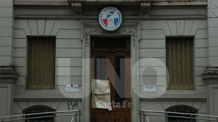 El Registro continúa este jueves de paro, pero atenderá dos horas mañana