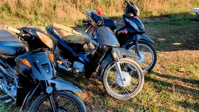 Personal policial llev&oacute; a cabo cinco allanamientos en barrio Paran&aacute; XX
