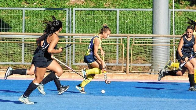 El Quillá fue sólido y contundente y derrotó con claridad a Universitario por 4 a 0.