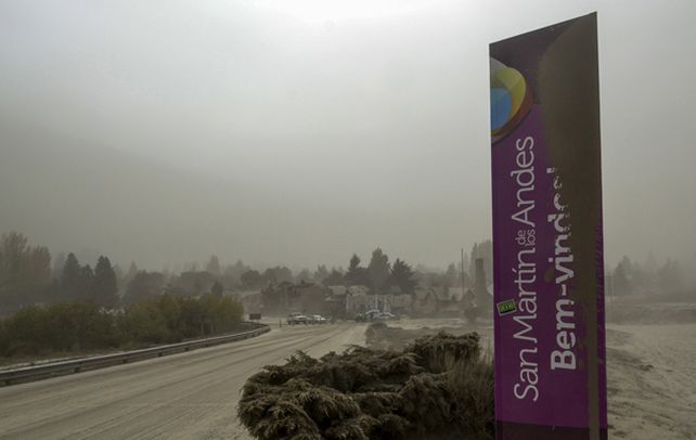 Las cenizas complican en la cordillera