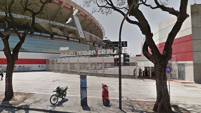 Tiene 15 años, difundió un video teniendo sexo con una compañera y lo echaron de la escuela de River Tiene 15 años, difundió un video teniendo sexo con una compañera y lo echaron de la escuela de River
