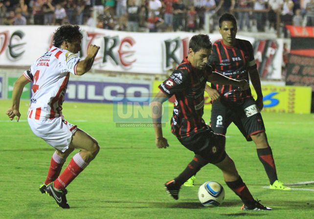 Patronato venció a Atlético Paraná y se quedó con los clásicos de la temporada