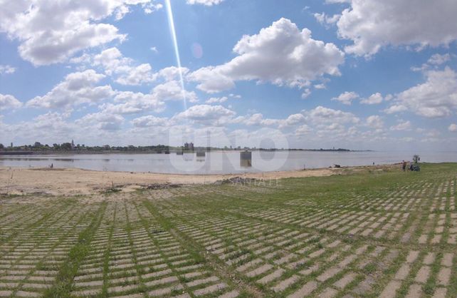 Guardavidas advierten peligros por la bajante y piden adelantar la temporada de playa