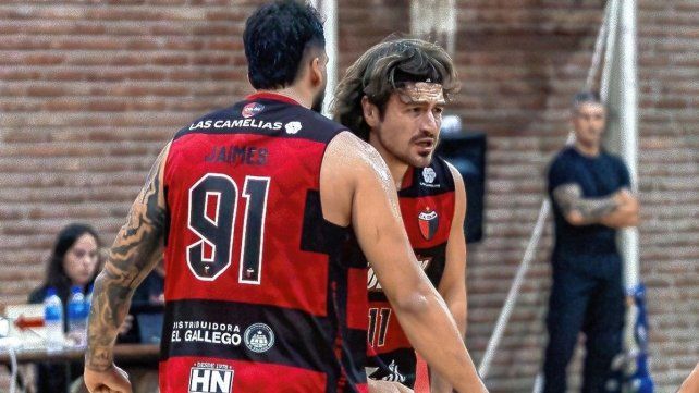 La directiva de Colón se comprometió en poner al día al plantel de básquet en la Liga Argentina