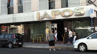 Iapos prorrogó la vigencia de sus credenciales