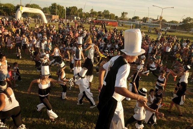 Inauguración del Jardín de infantes en Coronel Dorrego.