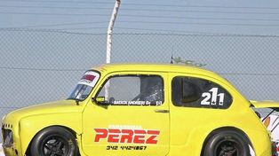 Un carrerón brindaron los Fiat 600 TZ, que tuvo como ganador a Batata Andrieri.