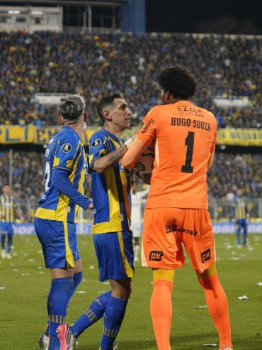 Quiénes son los tres jugadores de Central que deben cuidarse de las amarillas