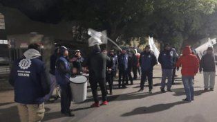Paro de UOM: obreros reclamaron por salarios en el Parque Industrial de Paraná.