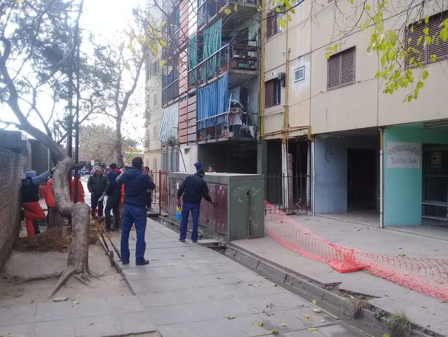 Por un escape de gas evacuaron dos torres de barrio El Pozo