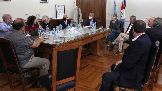 Paritarias: los estatales santafesinos rechazaron la oferta salarial pero por ahora no van al paro