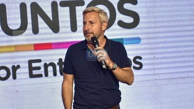 Puños arriba. El exministro del Interior fue el precandidato más votado en la provincia.&nbsp;