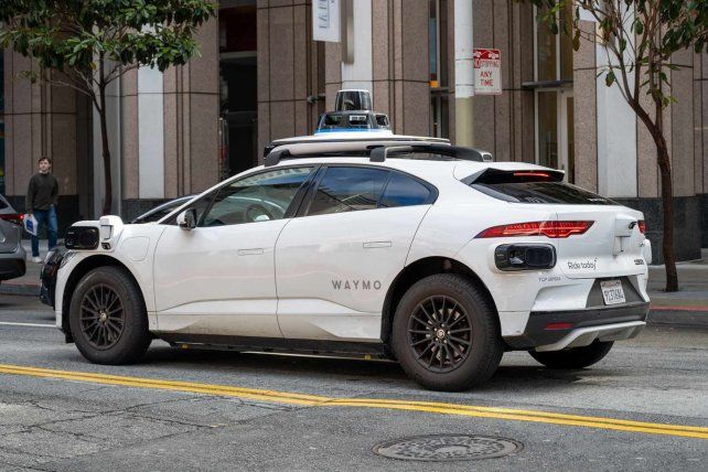 Una embarazada dio a luz en un taxi sin conductor en San Francisco