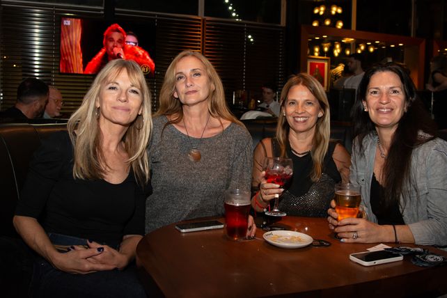 Fabiana Fernández, Patricia Martínez, Gisela Patiño y Yanina Chianelli