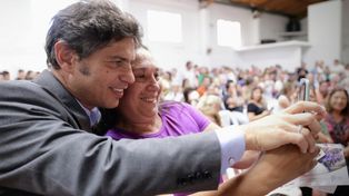 Axel Kicillof dijo que el presidente Javier Milei pretendió echarlo del cargo por las redes sociales.