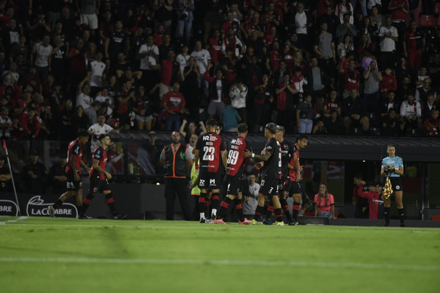 Newells se puso en ventaja a través de Guch