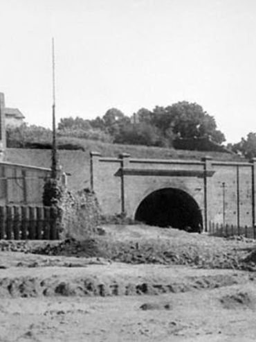 El túnel Illia y 150 años de historia: por qué rechazan transformarlo en un paseo de celebridades