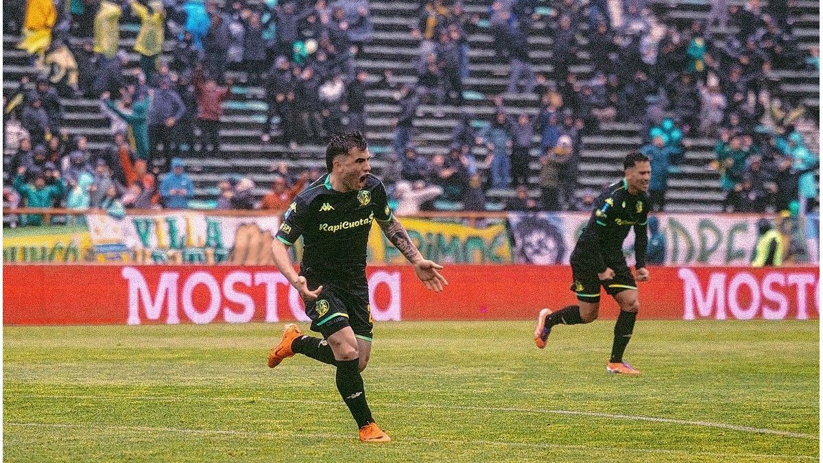 Aldosivi ganó y mantiene viva la ilusión de quedarse en Primera