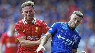 Alexis Mac Allister fue titular en el debut ganador de Liverpool por la Premier League.