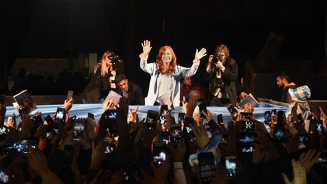 Puertas Afuera. Cristina Fernández de Kirchner