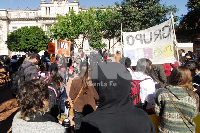 “Las pibas no aparecen porque la policía no las busca”