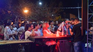 A plaza colmada se vivió el Tercer Encuentro de Cerveceros Artesanales
